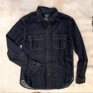 JCrew Men’s denim button down shirt Size M - NEW